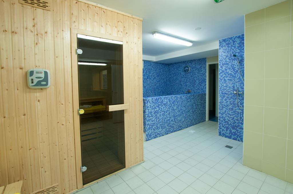 Hotel Saris بارديوف المظهر الخارجي الصورة